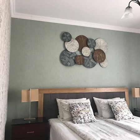 Eden Apartman Apartment Algyo Екстериор снимка