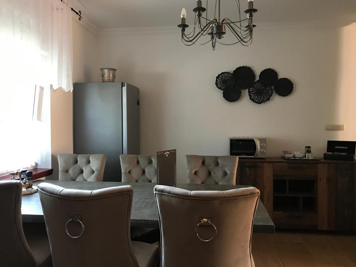 Eden Apartman Algyo Екстериор снимка