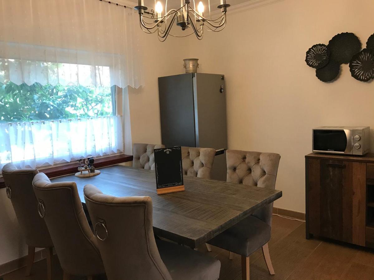 Eden Apartman Algyo Екстериор снимка