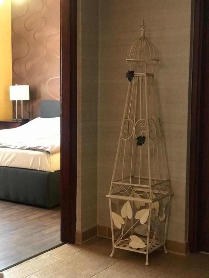 Eden Apartman Algyo Екстериор снимка