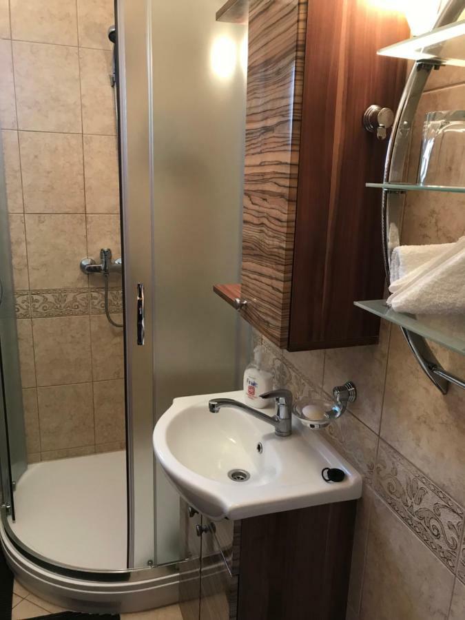 Eden Apartman Algyo Екстериор снимка